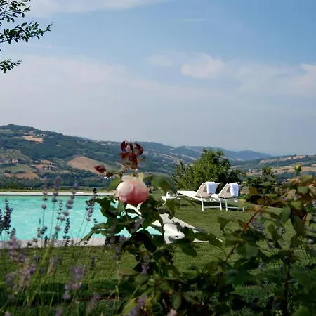 Il Colombarone Villa *